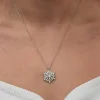Gümüş Ortası Dönen Lotus Çiçeği Kolye