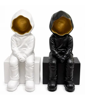 Dekoratif Polyester Oturan Astronot Biblosu Alk5302