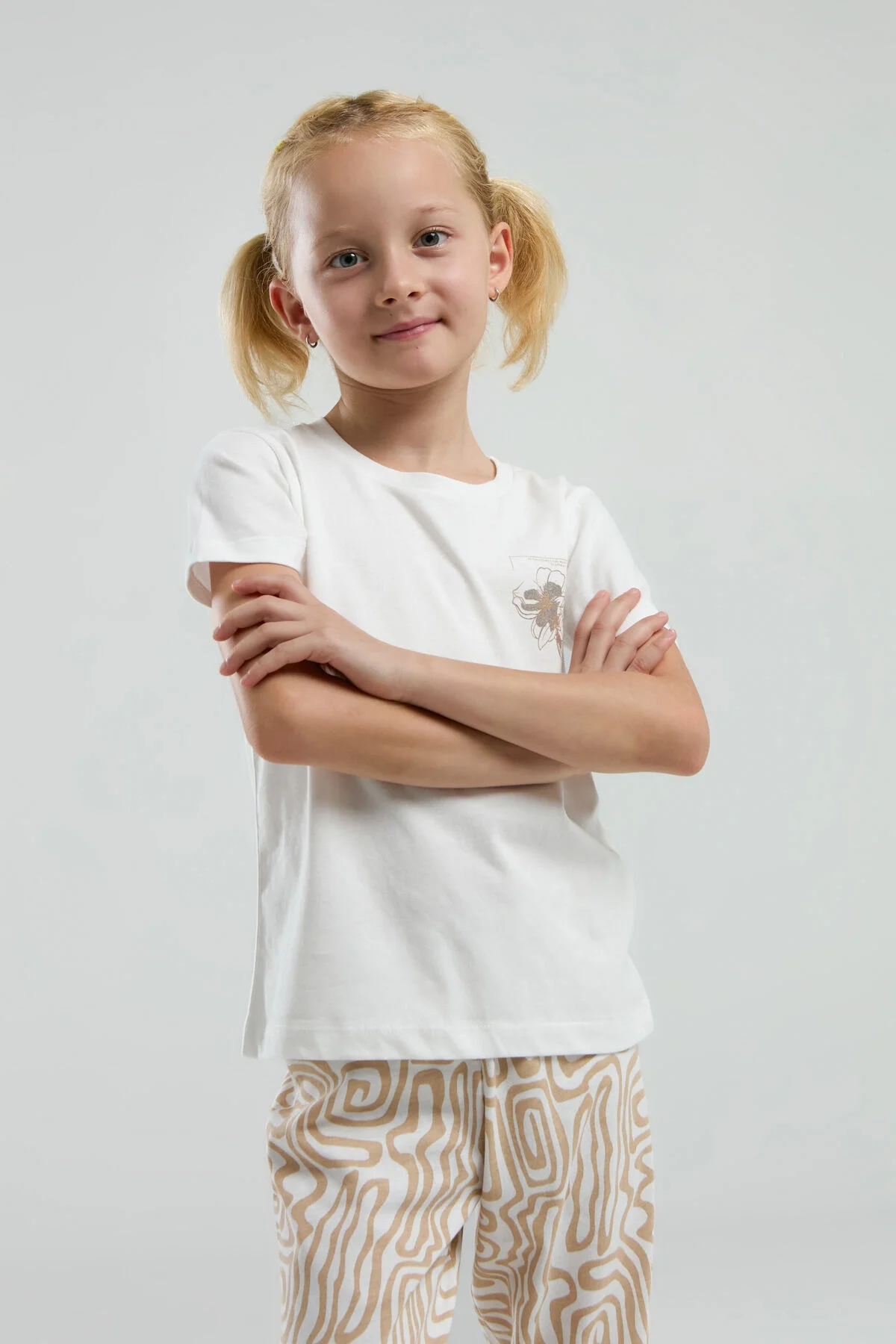 Arnetta Kız Çocuk Beyaz Pijama Takımı