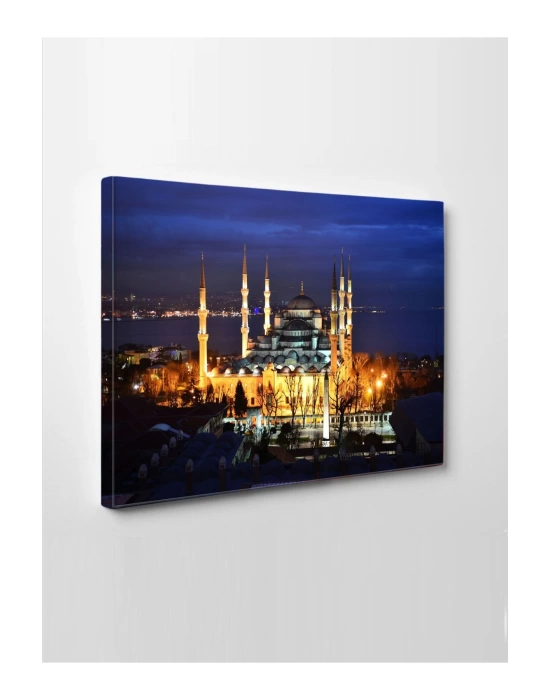 Led Işıklı Camii Gece Görünümlü