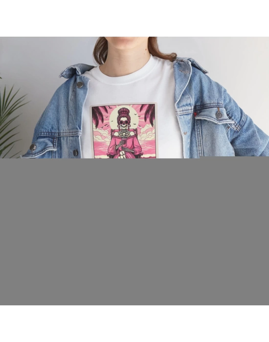 Unisex Queen of Cups Tarot Kart Baskılı Beyaz Basic Tshirt