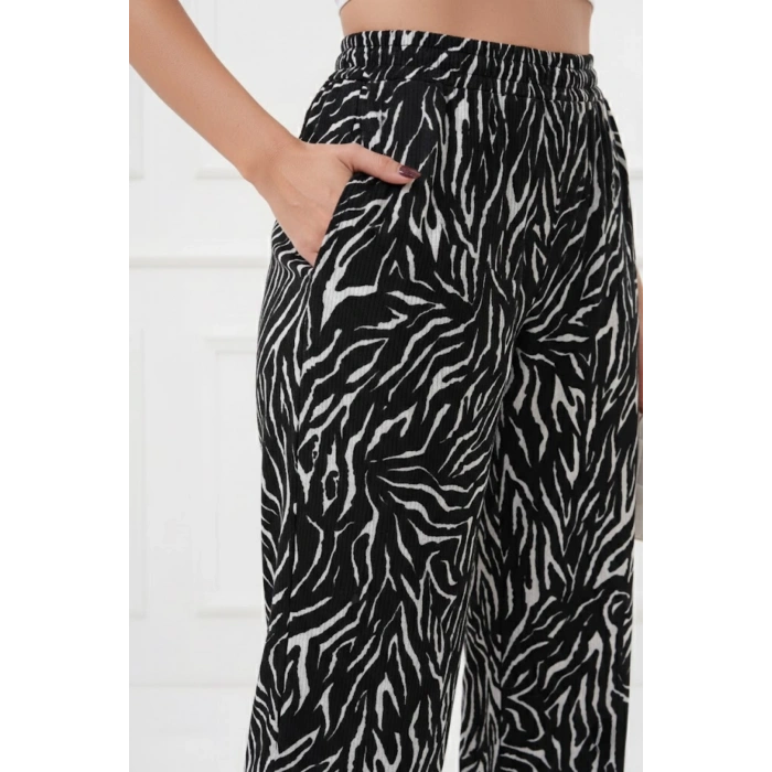 Kadın Zebra Desenli İnce Saten Yazlık Bol Paça Eşofman Altı – Hafif & Şık