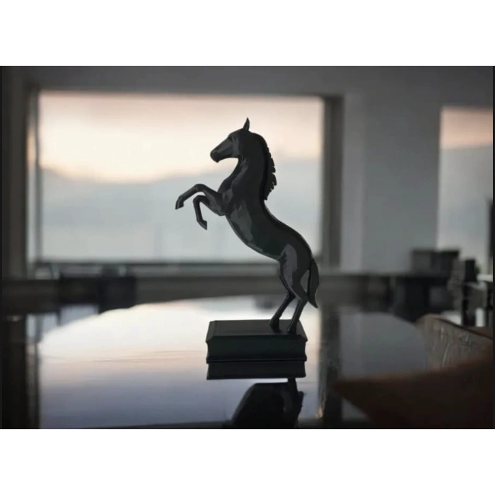 At Siyah Dekoratif 3D