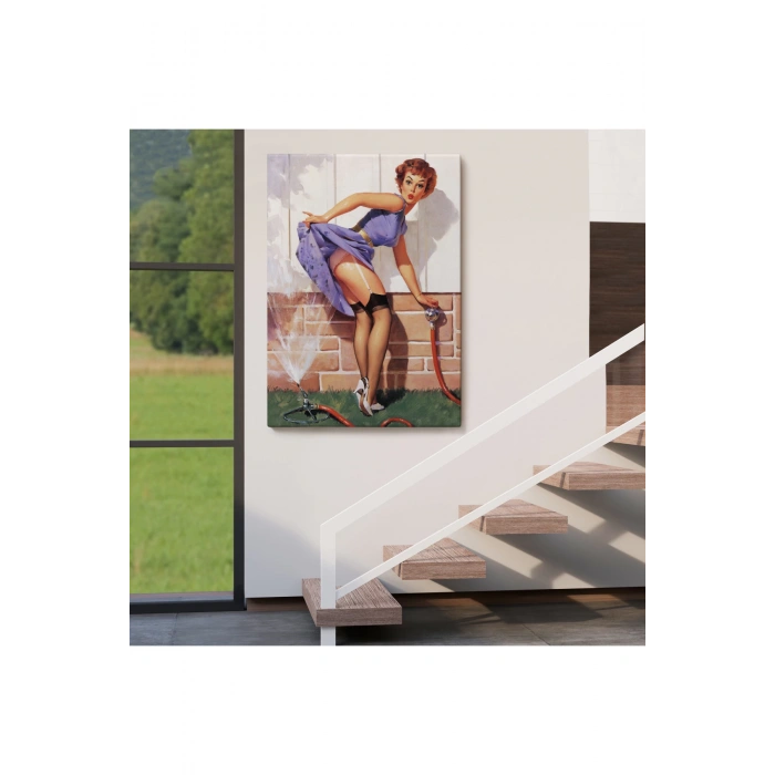 Bahçedeki Sexi Kadın Dekoratif Duvar Tablosu-6454