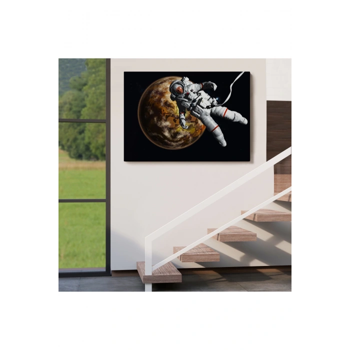 Gezegenin Arka Planındaki Astronot Kanvas Duvar Tablosu-1182