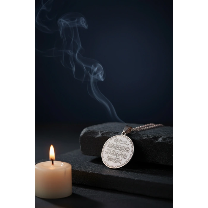 Gümüş Renk Ayetel Kürsi ve Nazar Duası Yazılı Çelik Kolye Paslanmaz Kararmaz Zincir