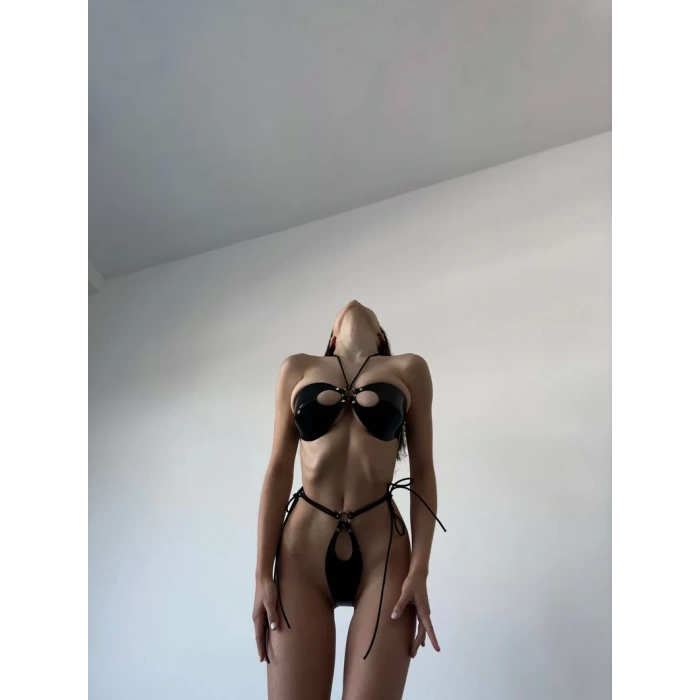 Harness Fantezi Deri Büstiyer Külot Göz Serisi Kırmızı Siyah