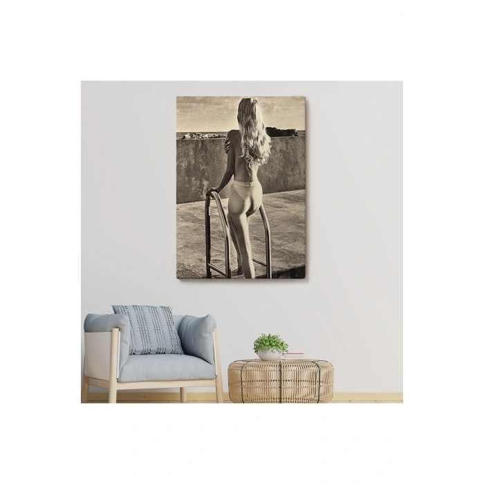 Helmut Newtonun Görülecek Bir Sergi Tablosu-6289