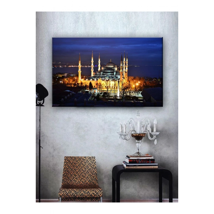 Led Işıklı Camii Gece Görünümlü