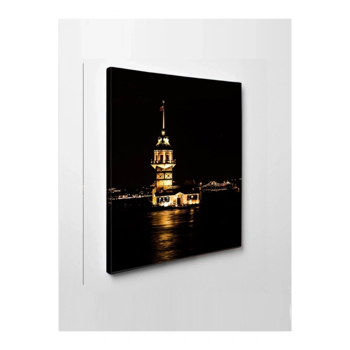 Led Işıklı Kız Kulesi Gece Görünümü Tablosu