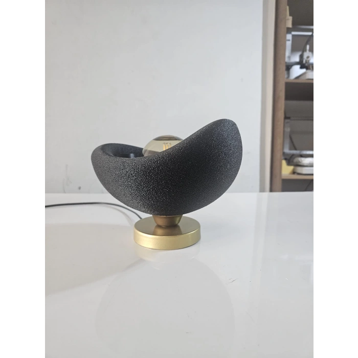 Luna Tasarım Masa Lambası Siyah & Bronz Detaylı Modern Abajur 20 x 37 cm