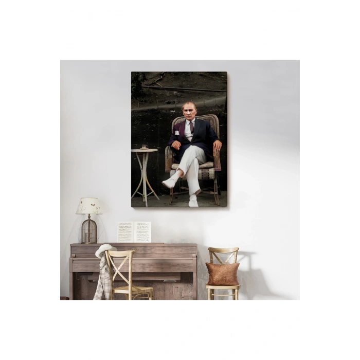 Mustafa Kemal Atatürkün Sandalyede Oturan Tablosu -6379