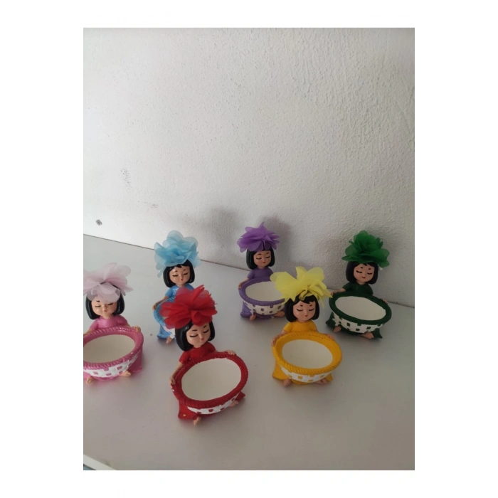 Renkli Çicekli Lokumcu Kiz Kahve Yani Sunumluk