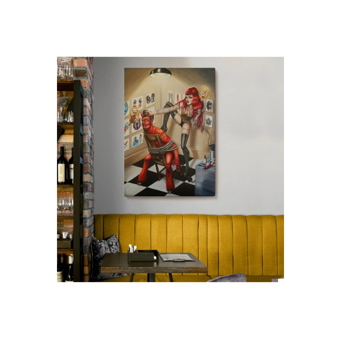 Şeytanı Yakalayan Dövmeci Kız Duvar Tablosu-6285