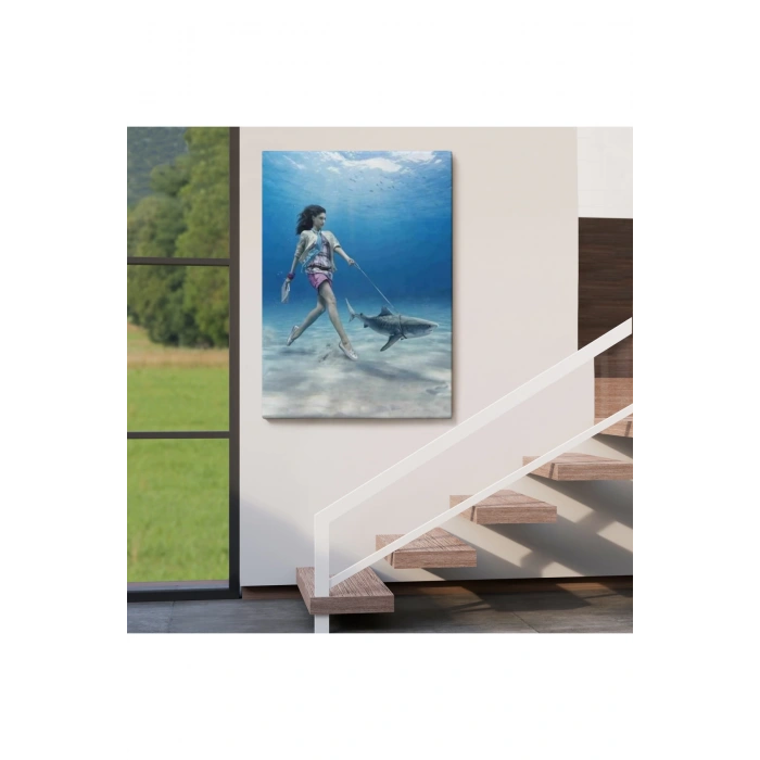 Su Altında Köpek Balığı Gezdiren Kadın Tablosu-6482