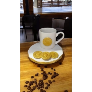 Altın temalı Fincan