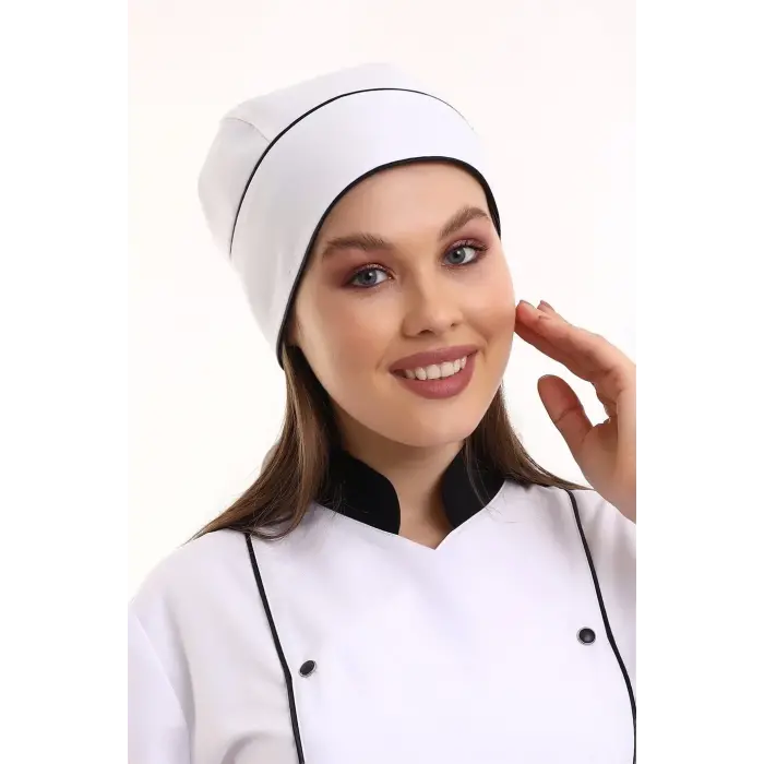 Kuyruklu Bone - Beyaz-siyah