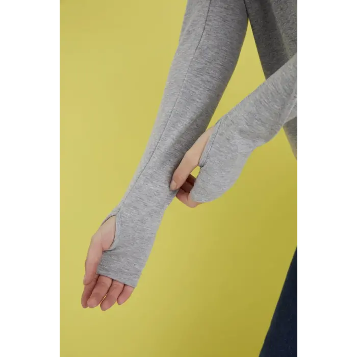 Parmak Detaylı Lastikli Kolluk - Gri