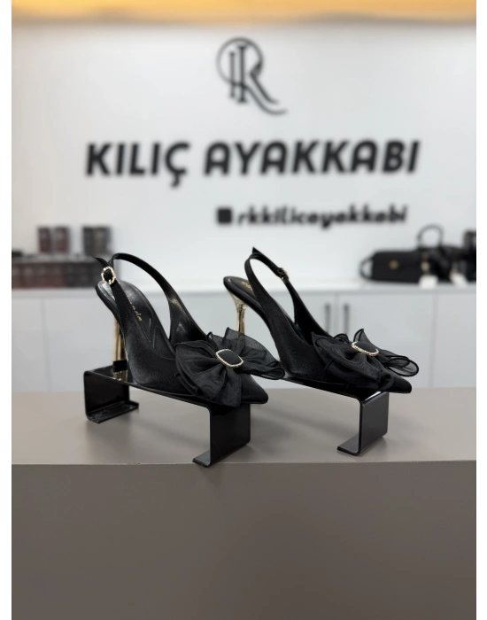 Rubia Fiyonklu Topuklu Ayakkabı