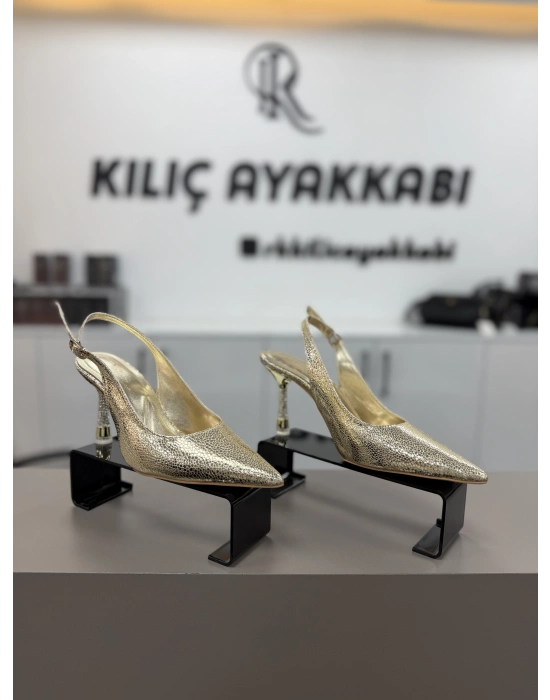 Center Parlak Topuklu Ayakkabı