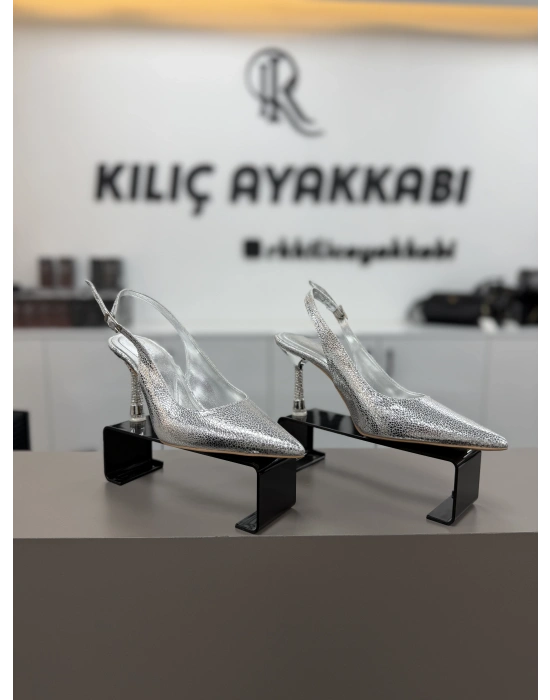 Center Parlak Topuklu Ayakkabı