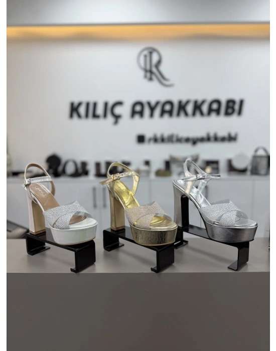 Pilatform Taşlı Rahat Ayakkabı