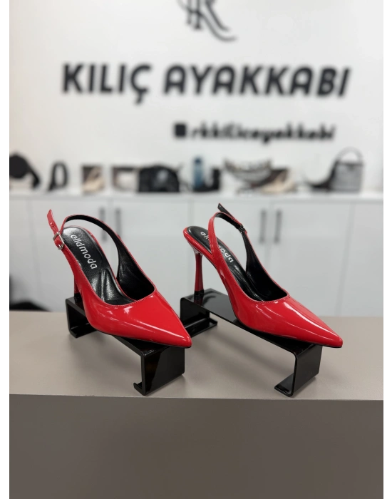 Sade Elid Moda Arkası Açık