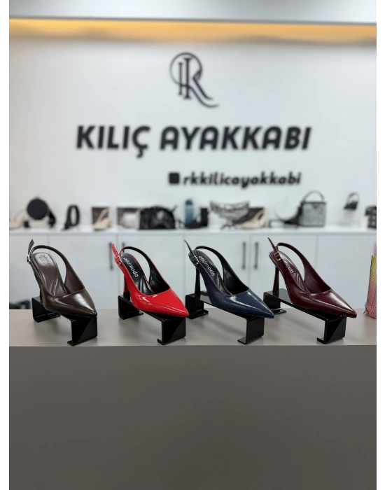 Sade Elid Moda Arkası Açık