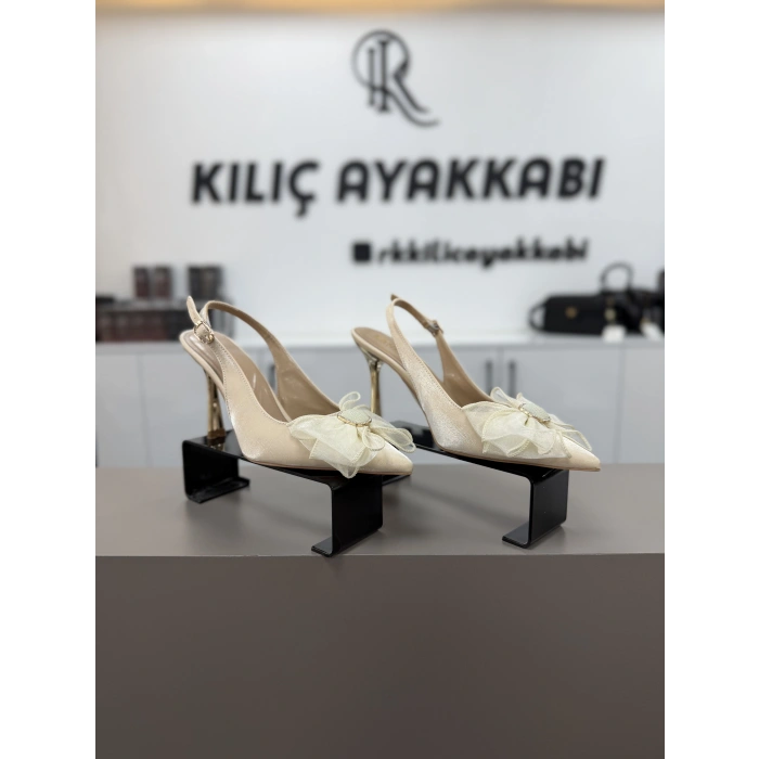 Rubia Fiyonklu Topuklu Ayakkabı