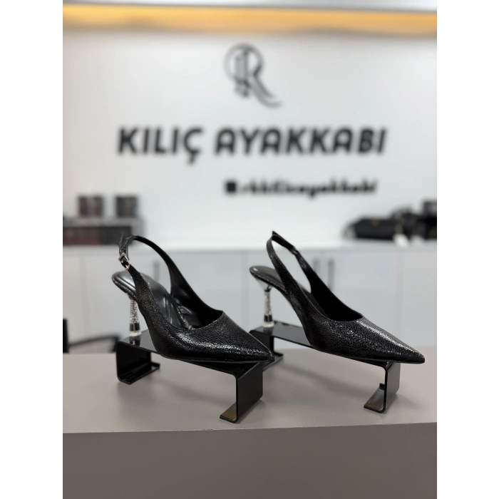 Center Parlak Topuklu Ayakkabı