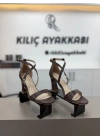 Gold Detaylı Topuklu Filorin