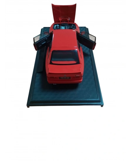 1/24 BMW M3 E30