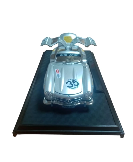 1/24 MERCEDES 300SL DECALLİ