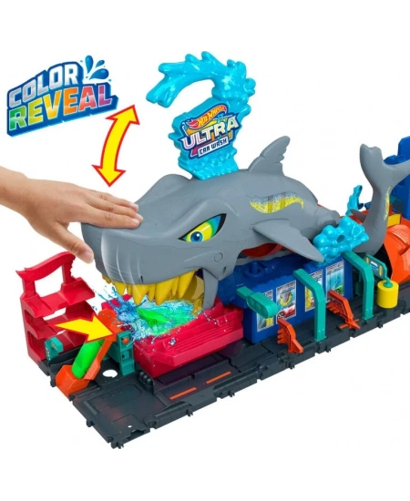 HOT WHEELS MUHTEŞEM KÖPEK BALIĞI ARABA YIKAMA DHL