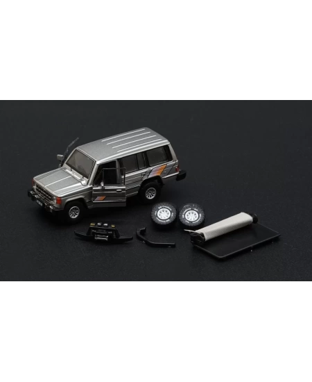 MITSUBISHI 1st GEN PAJERO 1983 SILVER