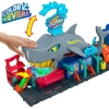 HOT WHEELS MUHTEŞEM KÖPEK BALIĞI ARABA YIKAMA DHL