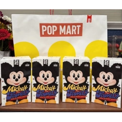 MICKEY MOUSE KEYCHAIN