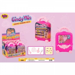 SÜRPRİZ HEDİYELİ DESENLİ VALİZ