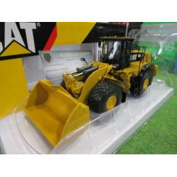 1:50 CAT 982M WHELL LOADER
