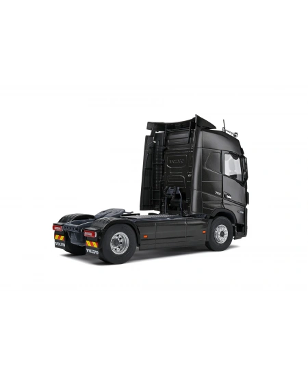 SOLİDO 1/24 VOLVO FH16 GLOBETROTTER XL BLACK 2021