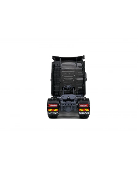 SOLİDO 1/24 VOLVO FH16 GLOBETROTTER XL BLACK 2021