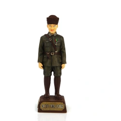 KHRMN ÜNİFORMALI KALPAKLI ATATÜRK