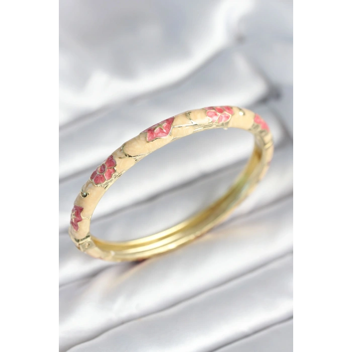 Pembe Renk Detaylı Mineli Kelepçe