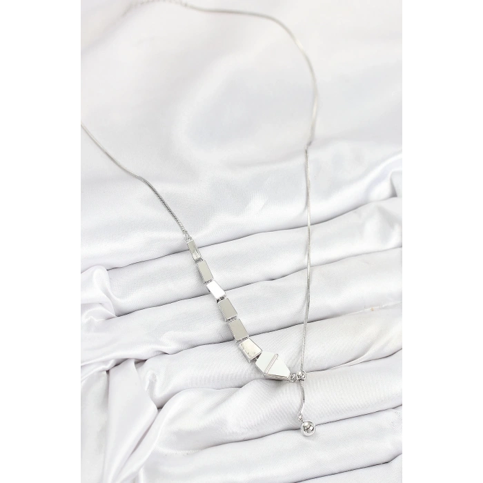 Pirinç Yılan Model Gümüş Renk Asansörlü Kadın Kolye