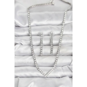 Gümüş Renk Zirkon Taşlı Kadın Kolye Küpe Seti