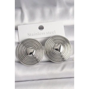 Pirinç Gümüş Renk Kalp İşlemeli Daire Plaka Model Kadın Küpe