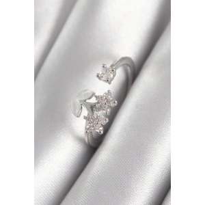 Pirinç Gümüş Renk Zirkon Taşlı Çiçek Model Kadın Yüzük