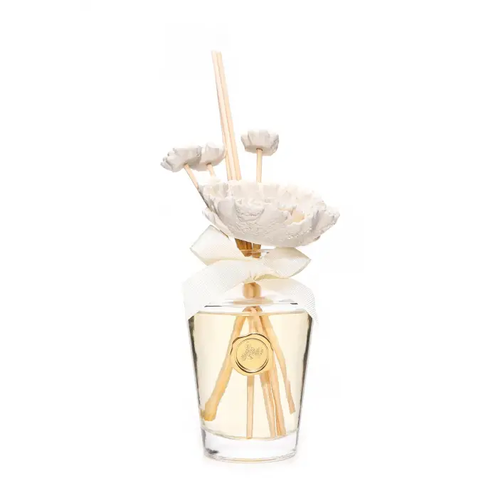 130 ml Ekru Çiçek Seramik Taş Bambu Çubuklu Black Vanilya Oda Kokusu