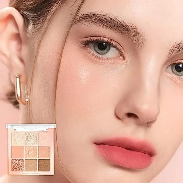 #14 Peach Squeeze Mat ve Işıltılı Far Paleti