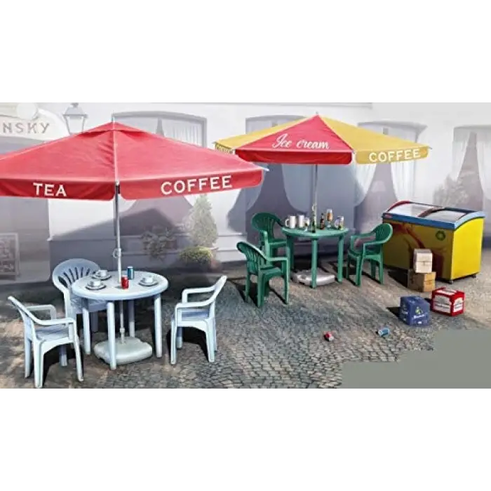 35610 1:35 Modern Cadde Kafe